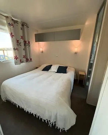 Holiday home Mobil Dans Parc Residentiel De Loisirs Hauteville-sur-Mer